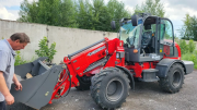 Отгрузка фронтального погрузчика Quadtrac WL90T