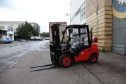 Бензиновый погрузчик EP CPQD30T8 (Nissan K25, 3000 мм)